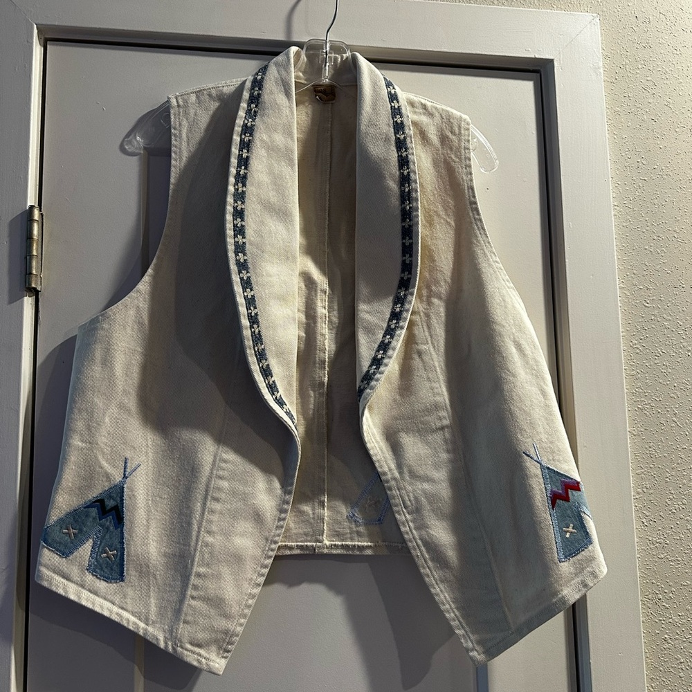 Vintage 100% Cotton Embroidered Vest – Teepee Motif – Ivory – Size XL